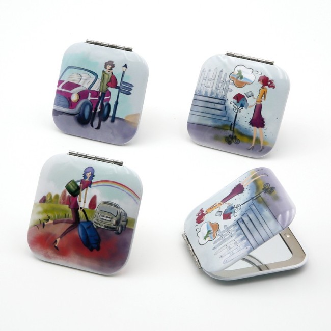 Espejo doble cuadrado con decoración de chicas acuarela en tres diseños femeninos, ideal para neceser.