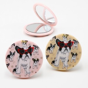 Espejo doble con decoración de bulldog francés en rosa pastel y amarillo mantequilla, espejo ideal para el neceser.