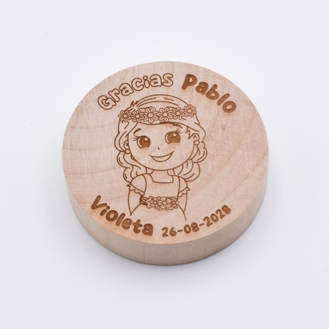 Abrebotellas madera personalizado niña corona