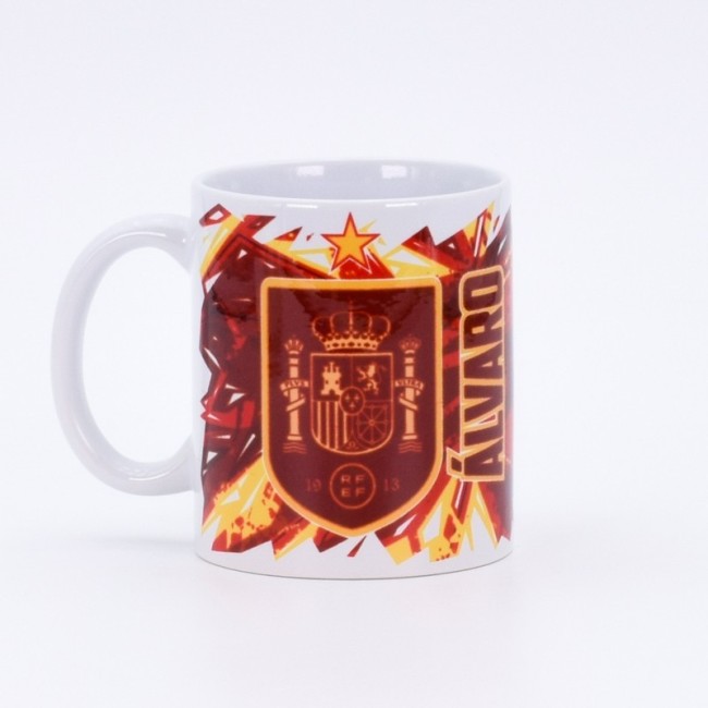 Detalle del escudo de la selección en la taza