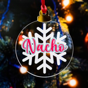 Bola de Navidad de metacrilato, decorada con un copo de nieve y personalizada con el nombre