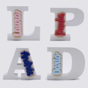 Marcasitios personalizado inicial madera