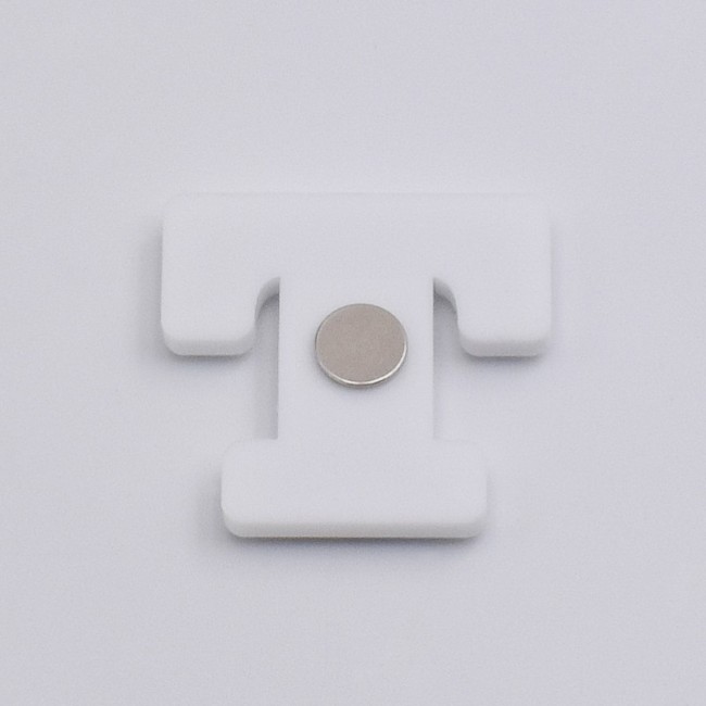 Imán marcasitios con inicial personalizada