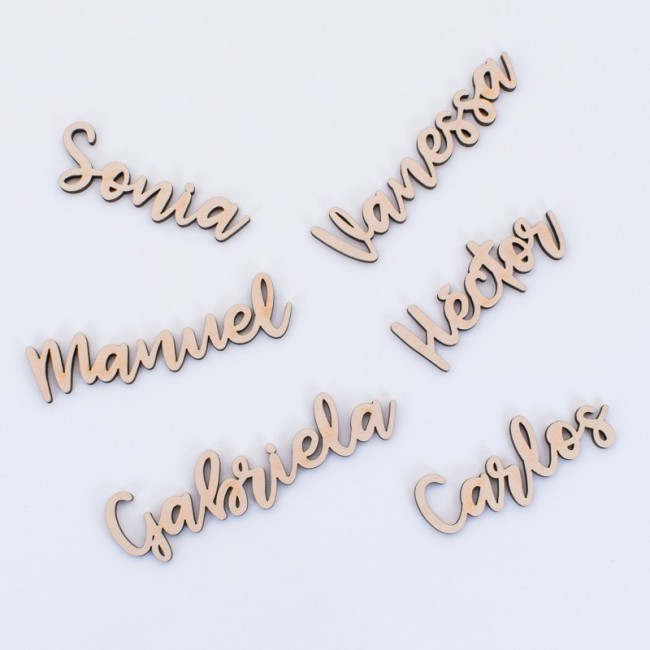 Marcasitio de madera con imán personalizado con nombre