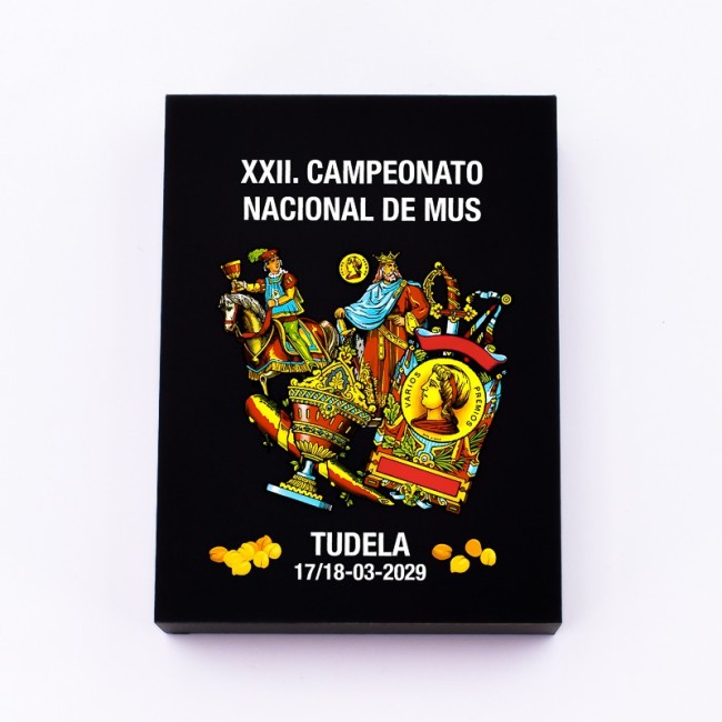 Caja de cartas con diseño a color y nombre del evento