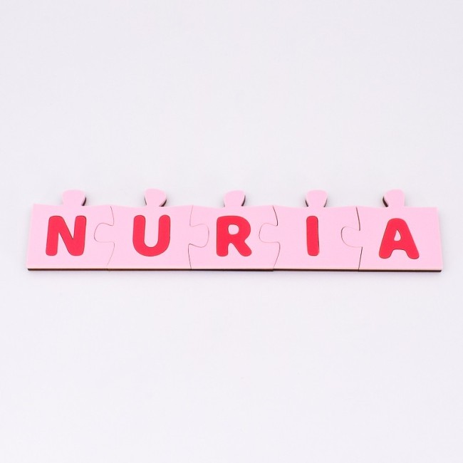Nombre personalizado para babyshower en puzzle rosa